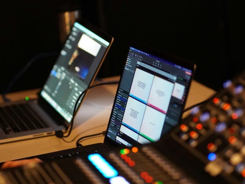 kolby-milton-h82b6aHv63g-unsplash